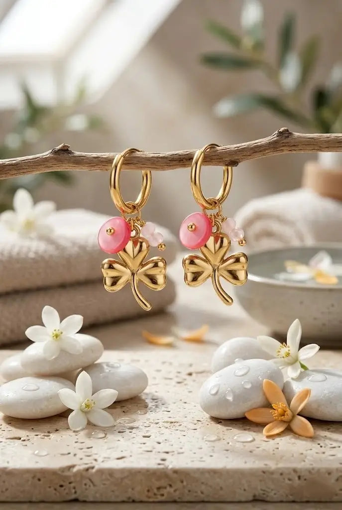 Oorbellen gouden klavertje &amp; creolen met roze parels